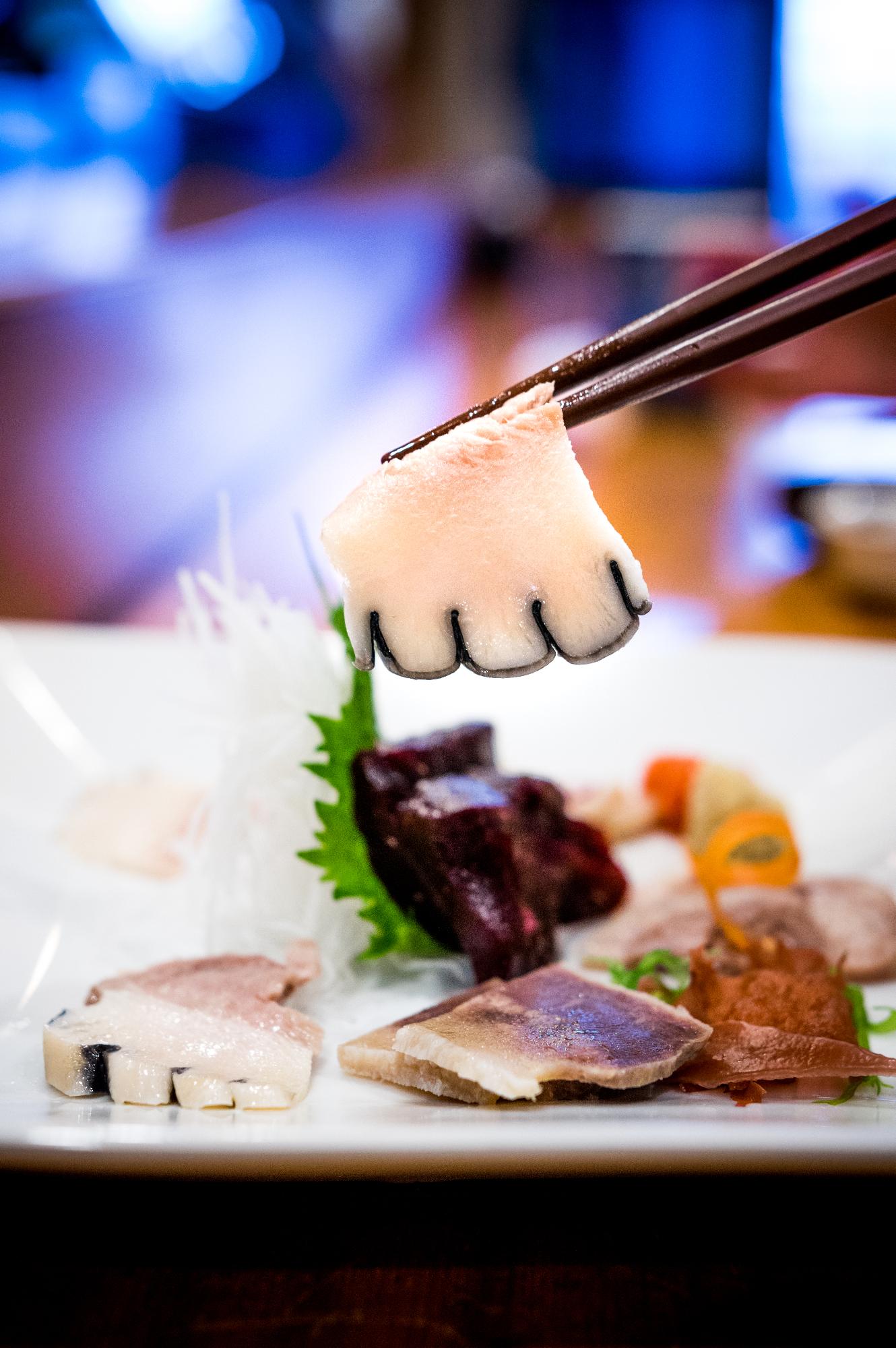 くじらのおさしみ