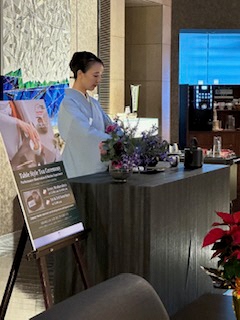 テーブルスタイル茶道椿の会パークホテル東京の様子