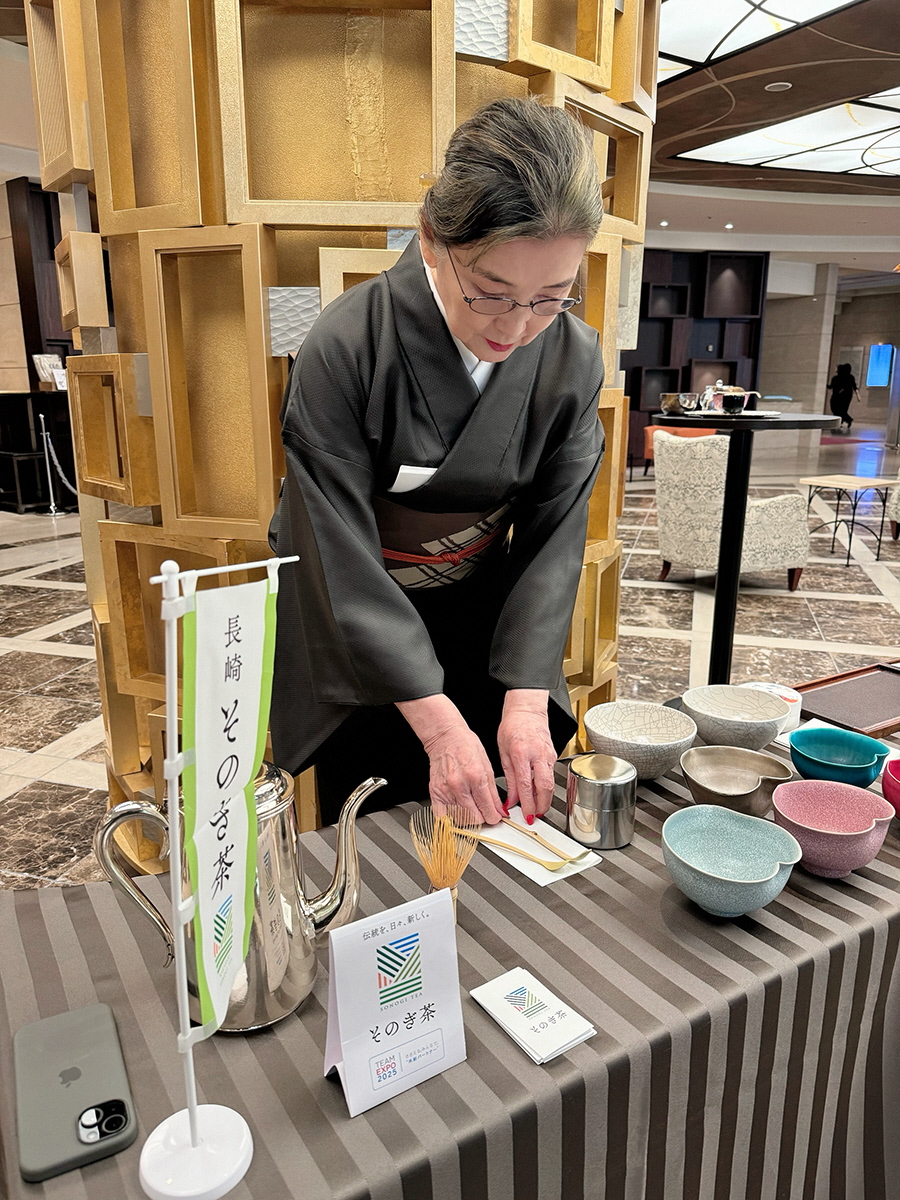 テーブルスタイル茶道椿の会グランコート名古屋の様子2