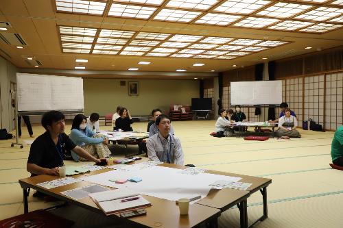 今回のワークショップは和室研修室で開催